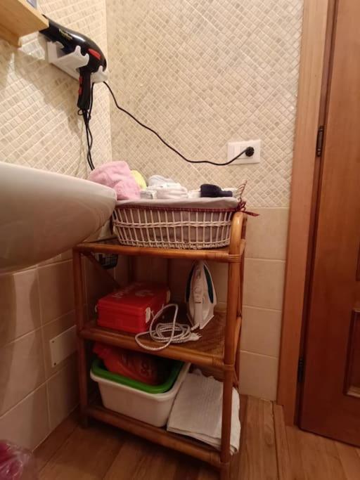 "Orchidea" Camera Privata Nell'Appartamento Condiviso Cagliari Ngoại thất bức ảnh